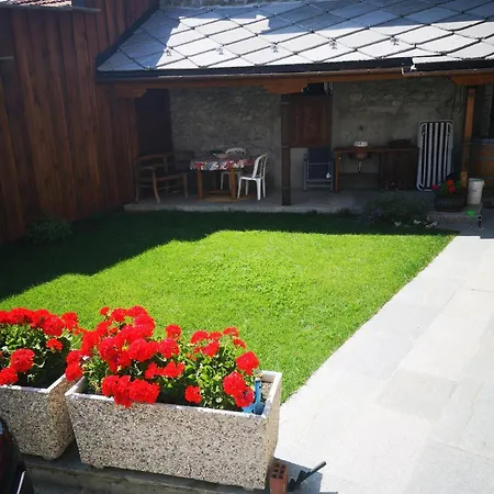 Da Manu - Nus 아파트