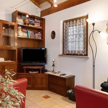 Da Manu - Nus Apartment *